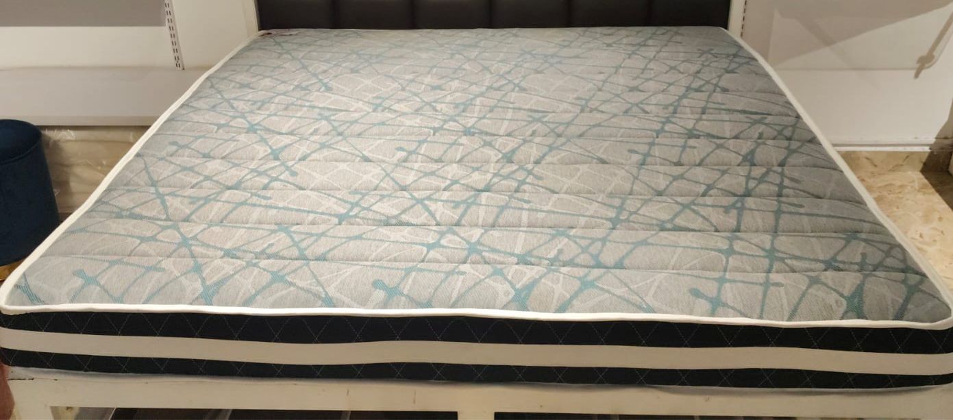 Royality- Ultimate Support & Softness Comfort Mattress – 4 layer HR Foam